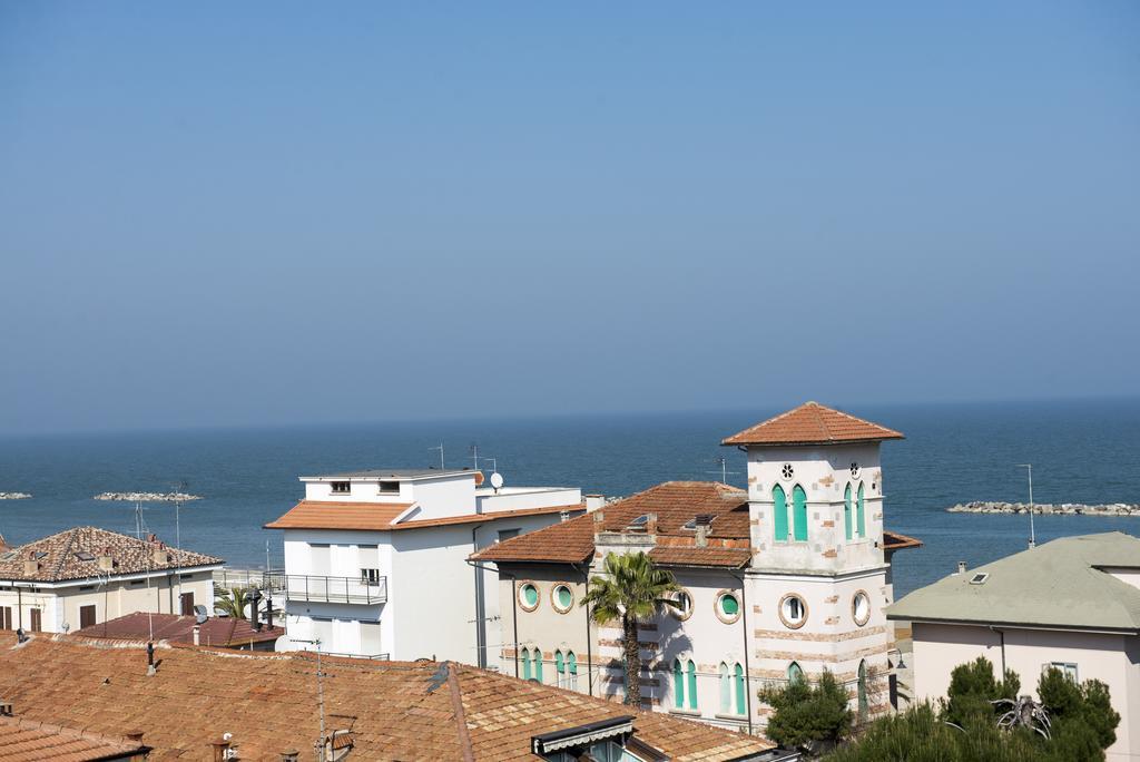 Hotel Gabbiano Porto San Giorgio Dış mekan fotoğraf