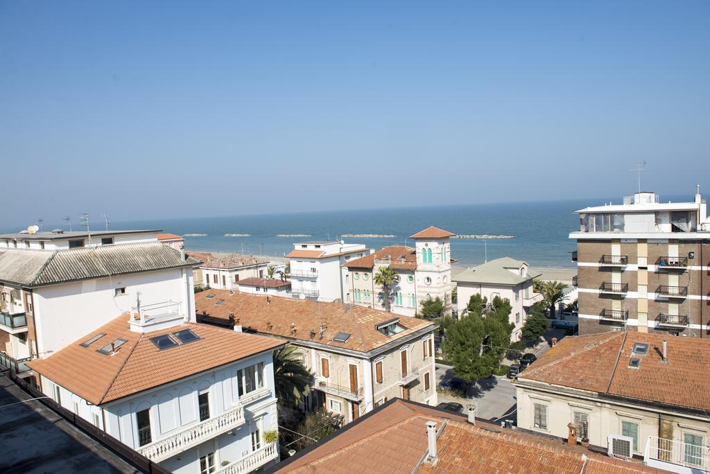Hotel Gabbiano Porto San Giorgio Dış mekan fotoğraf