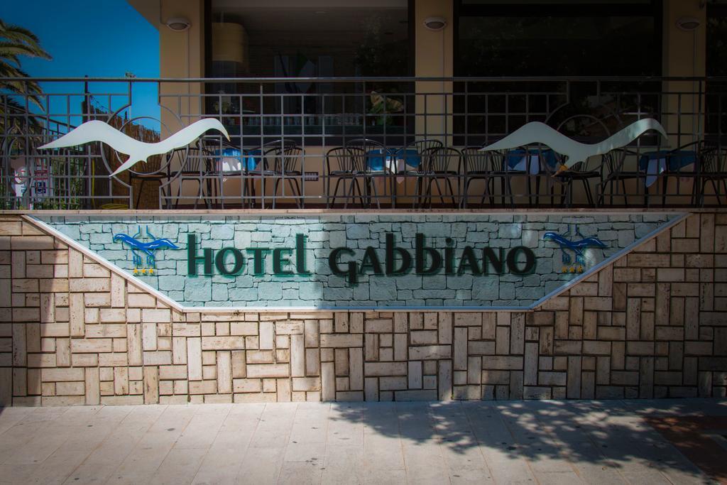 Hotel Gabbiano Porto San Giorgio Dış mekan fotoğraf