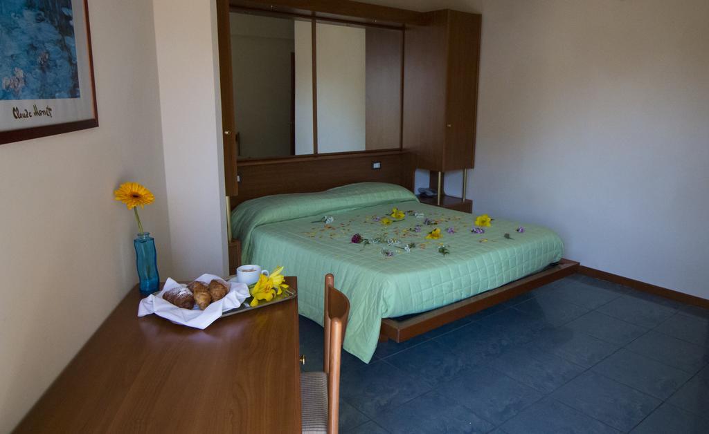 Hotel Gabbiano Porto San Giorgio Dış mekan fotoğraf