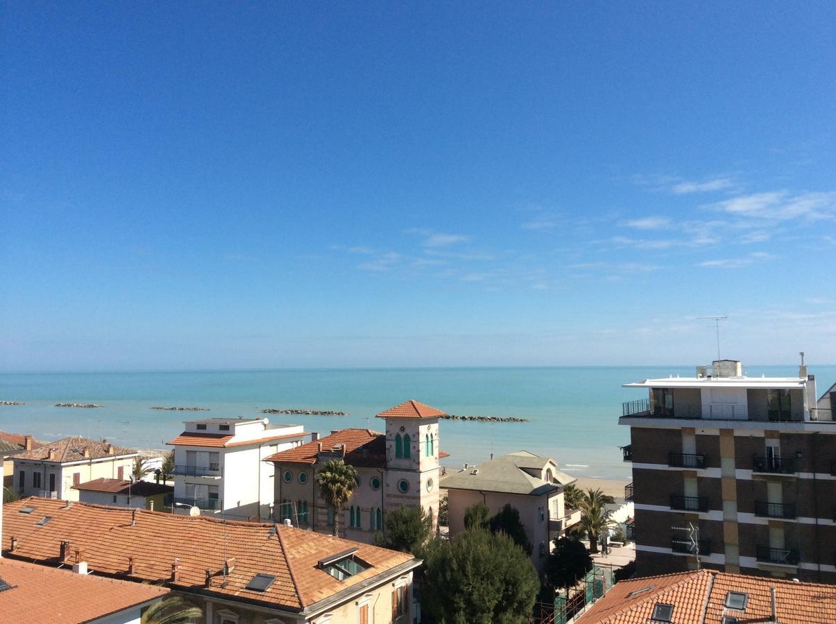 Hotel Gabbiano Porto San Giorgio Dış mekan fotoğraf
