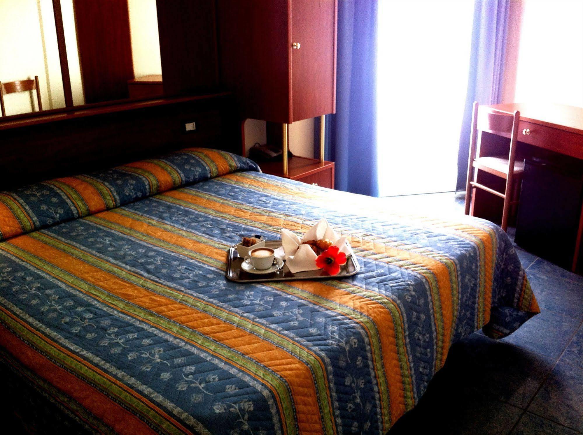 Hotel Gabbiano Porto San Giorgio Dış mekan fotoğraf