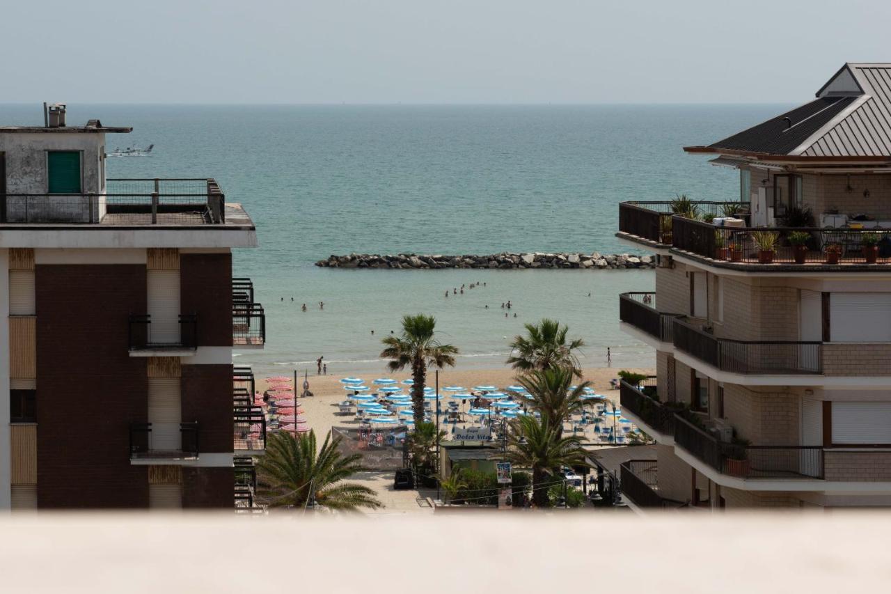 Hotel Gabbiano Porto San Giorgio Dış mekan fotoğraf